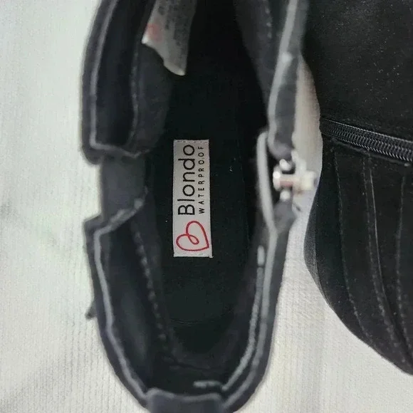 Blondo Idra Like New Black Suede Bootie Waterproof Ankle Buckle Size 8.5 Zipper - Picture 7 of 10